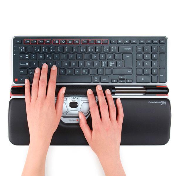 RM_Red-plus_with-hands_Balance_keyboard_72dpi-Ps
